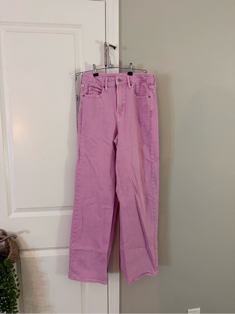 Old Navy Pastel Pink wide Leg Jeans - Women